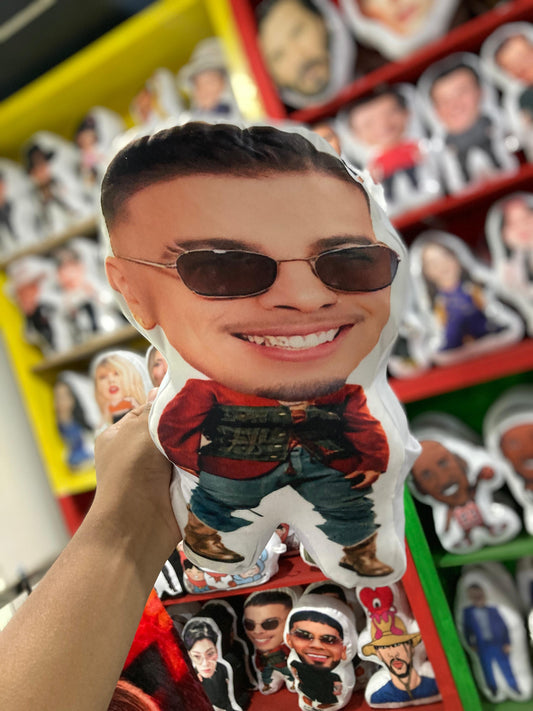 Almohada Rauw Alejandro Famossito