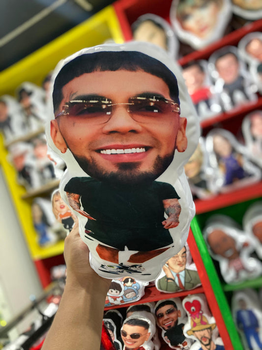 Almohada Anuel AA famossito